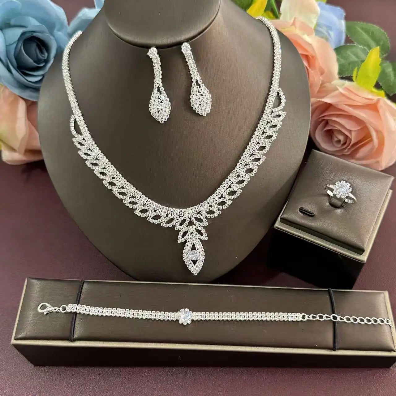 New hollow leaf necklace, earrings, bracelet, ring, four piece set, bridal wedding rhinestone accessories