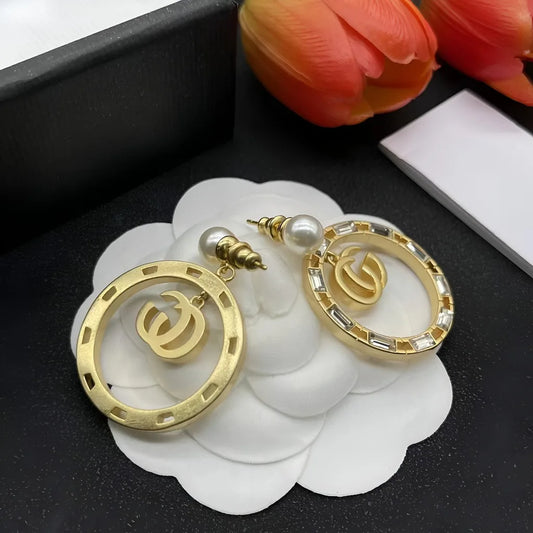 Elegant Gold Toned Round Women Earrings with Pearl and Crystal Embellishment Fashionable Jewelry Accessory