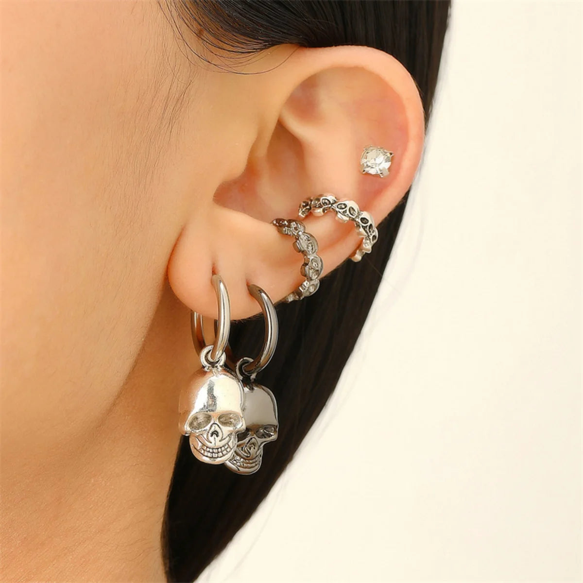 5Pcs/Set Simple Halloween Black Silver Color Skull Drop Earrings Punk Skeleton No Piercing Ear Clip For Women Men Gothic Jewelry