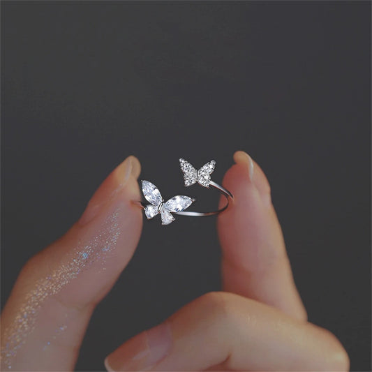 Fashion Adjustable Open Acrylic Crystal Butterfly Ring For Women Kpop Silver Color Zircon Finger Ring Party Jewelry Wholesale