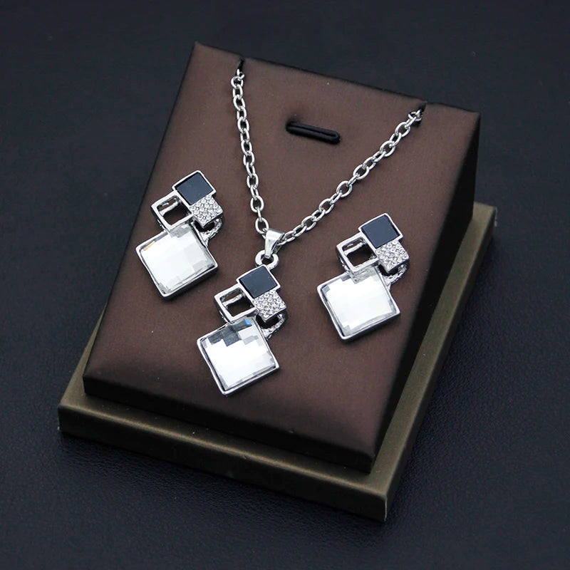 Fashion Crystal Pendants Necklace Earrings Sets for Women Jewelry Set Bridal Wedding Choker Necklace Set