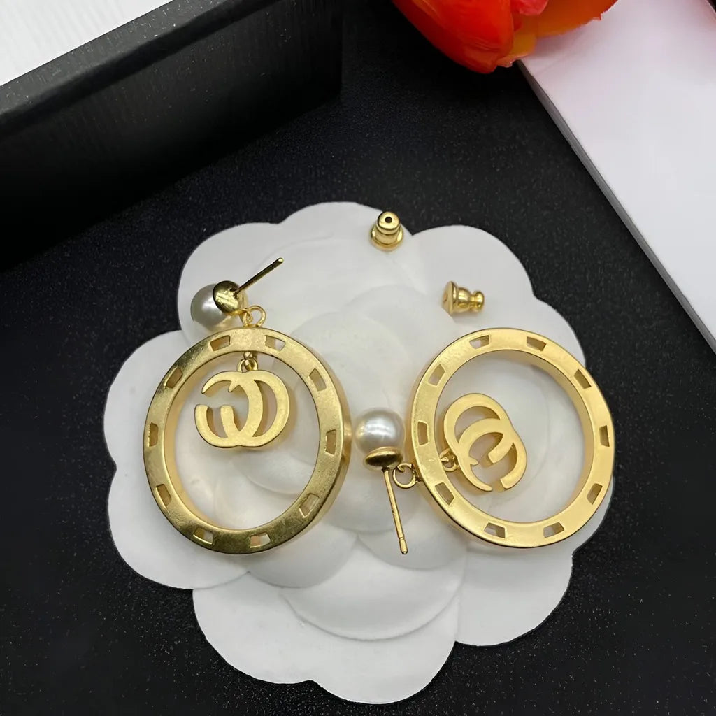 Elegant Gold Toned Round Women Earrings with Pearl and Crystal Embellishment Fashionable Jewelry Accessory
